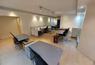 Administrative For rent - 10 rooms - floor 5
