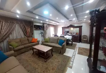 Apartments For sale - 3 rooms - floor 4