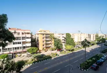 Apartments For sale - 3 rooms - floor 4