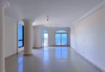 Residential For sale - 3 rooms