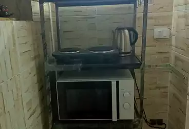 ستوديو للإيجار - 1 غرف - بالدور 1