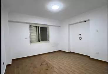 Apartments For sale - 3 rooms - floor 2