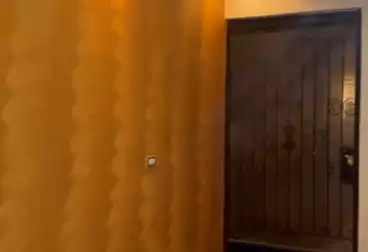 شقق للإيجار - 2 غرف - بالدور 0