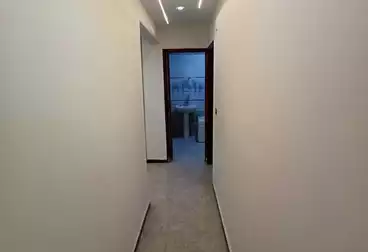 عقارات للبيع - 3 غرف - بالدور 7