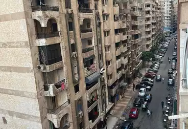 Apartments For sale - 2 rooms - floor 3