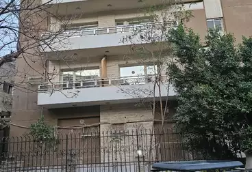 مبنى إداري للإيجار - 20 غرف