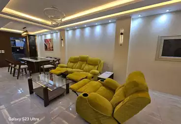 شقق مفروشة للبيع - 4 غرف - بالدور 10