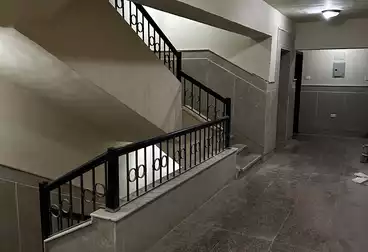 Apartments For sale - 2 rooms - floor 2