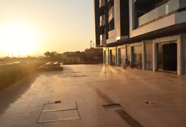 Apartments For sale - 2 rooms - floor 4