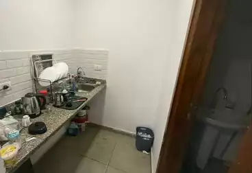 إداري للإيجار - 2 غرف - بالدور 3