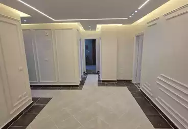 إداري للإيجار - 5 غرف - بالدور 6