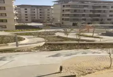 شقق للبيع - 3 غرف - بالدور 2