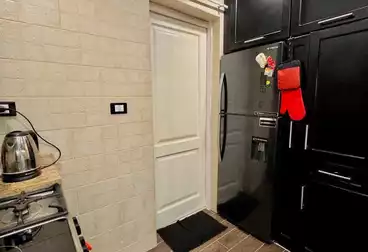 شقق للبيع - 3 غرف - بالدور 8