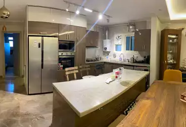 شقق للإيجار - 2 غرف - بالدور 1