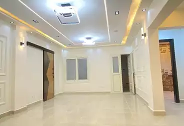 Apartments For sale - 4 rooms - floor 1