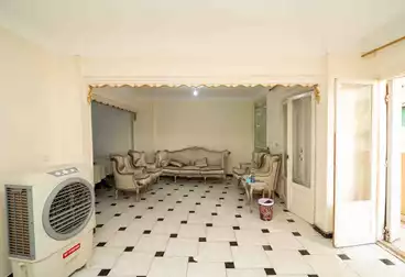 شقق للبيع - 3 غرف - بالدور 2