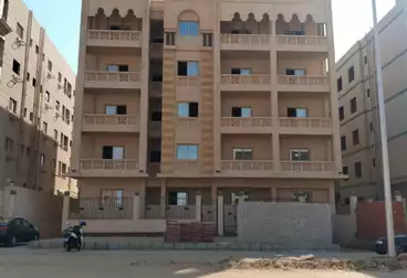 شقق للبيع - 3 غرف - بالدور 4