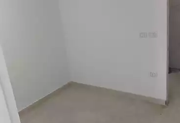 محلات للبيع - بالدور 1