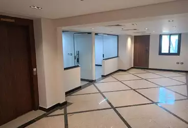 مكاتب للإيجار - 1 غرف - بالدور 1