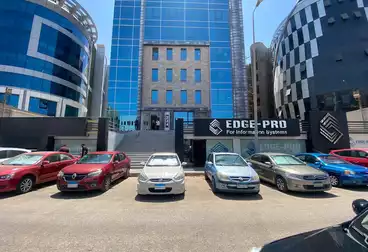 مكاتب للإيجار - 4 غرف - بالدور 1