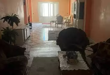 فيلا منفصلة للبيع - 6 غرف