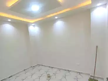 Apartments For sale - 2 rooms - floor 5