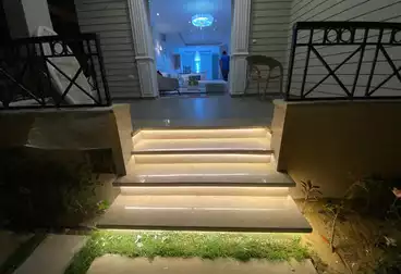 شقق للبيع - 4 غرف - بالدور 0