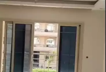 شقق للبيع - 3 غرف - بالدور 1