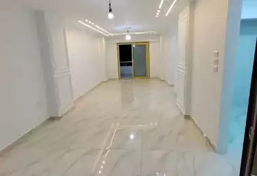 Apartments For sale - 3 rooms - floor 8