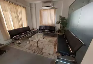 عقارات للإيجار - 30 غرف