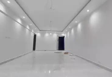 مقر إداري للإيجار - 3 غرف - بالدور 3