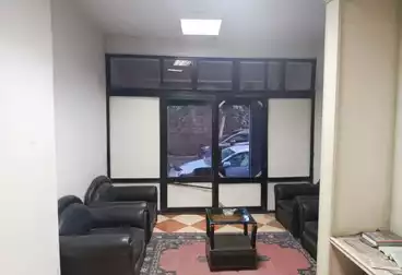 مقر إداري للبيع - 3 غرف - بالدور 1