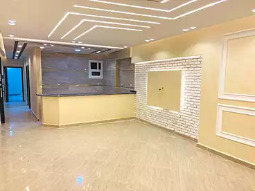 شقق للبيع - 3 غرف - بالدور 0