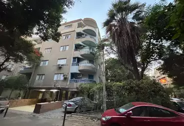 Apartments For sale - 3 rooms - floor 5