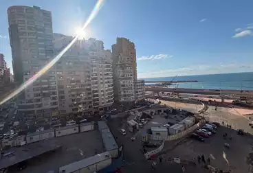 Apartments For sale - 3 rooms - floor 6