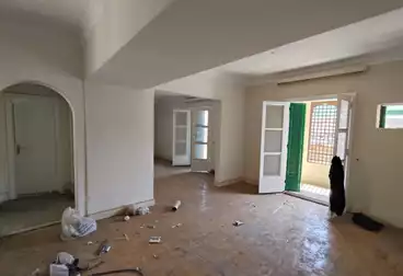 Administrative For rent - 5 rooms - floor 4