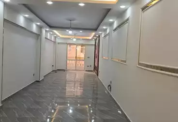 Apartments For sale - 3 rooms - floor 1