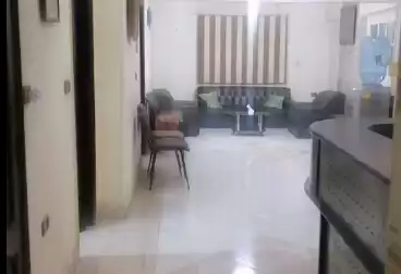 طبي للإيجار - 2 غرف - بالدور 3