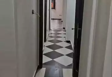 شقق للبيع - 2 غرف - بالدور 7