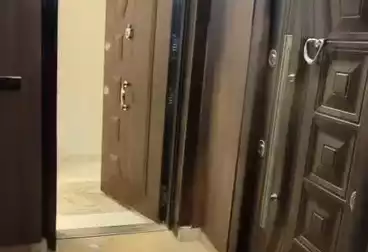 شقق مفروشة للبيع - 3 غرف - بالدور 7