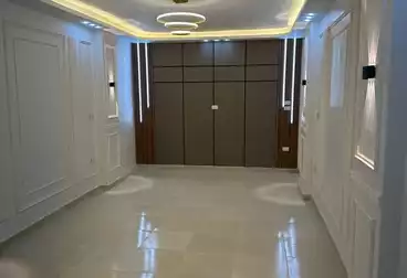 Apartments For sale - 3 rooms - floor 1