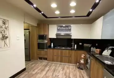 Apartments For sale - 3 rooms - floor 5