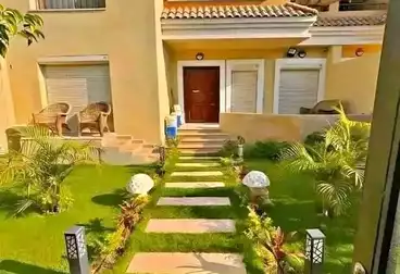 Town House For sale - 5 rooms