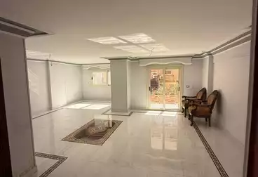 شقق للبيع - 3 غرف - بالدور 1