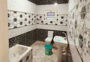 فلل للبيع - 8 غرف