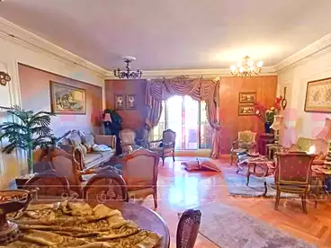 عقارات للبيع - 3 غرف - بالدور 13