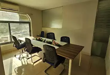 Administrative For rent - 4 rooms - floor 6