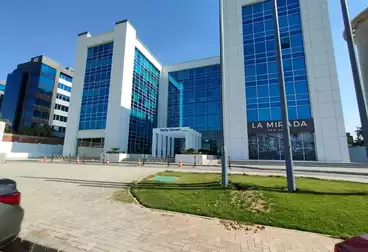 إداري للإيجار - بالدور 4