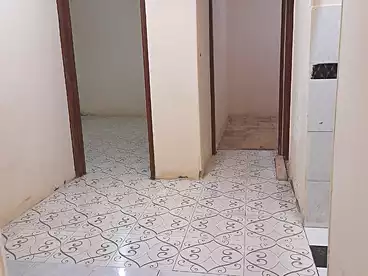 شقق للإيجار - 2 غرف - بالدور 0
