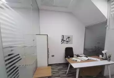 إداري للإيجار - 2 غرف - بالدور 0